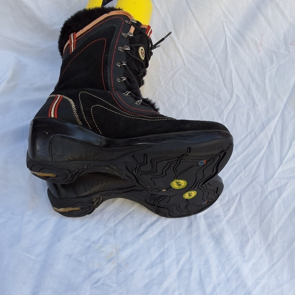 J-41 Lace up sporty faux fur boots 9.5 - Picture 10 of 13